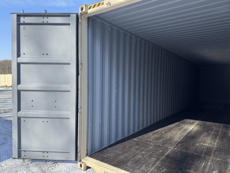 40 x 8 x 9.5 High Cube shipping/storage container - Image 9