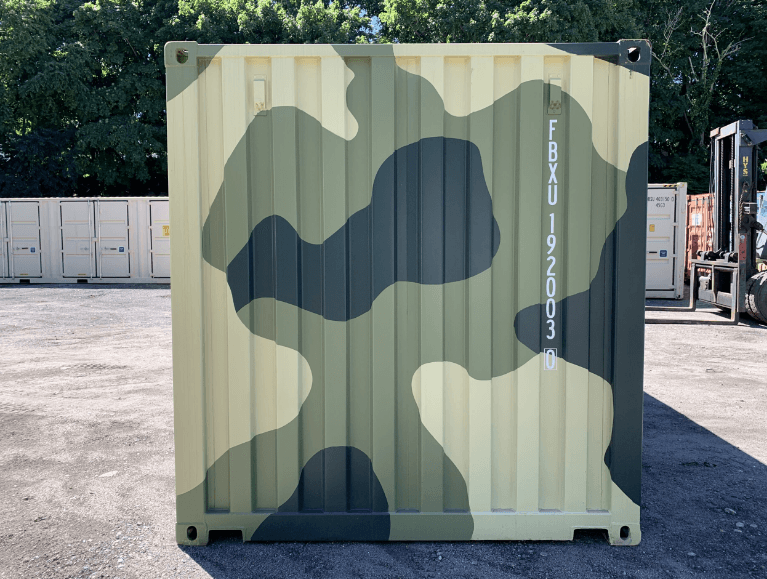 20 x 8 x 8.5 new camo shipping/storage container - Image 5