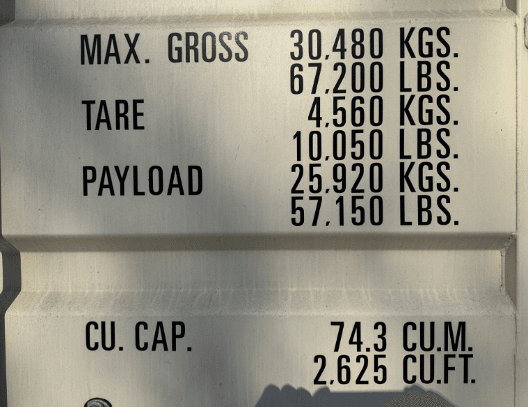 40 x 8 x 9.5 High Cube shipping/storage container - Image 5