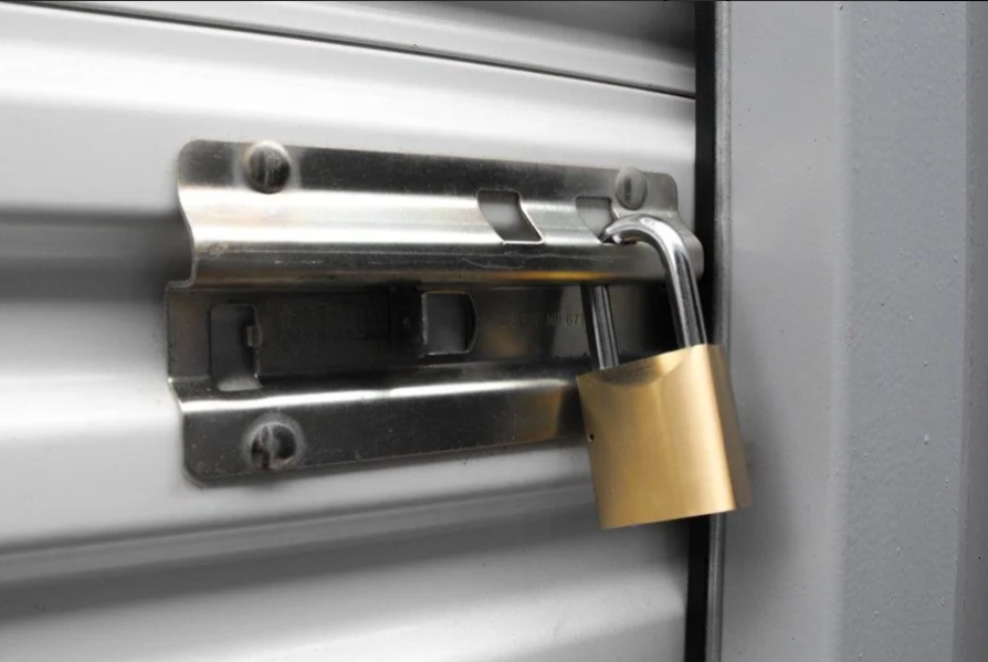 🚪 10 FT Used Shipping Container With Roll Up Door - Image 5